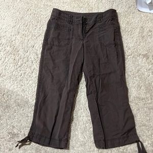 H&M brown linen capris
